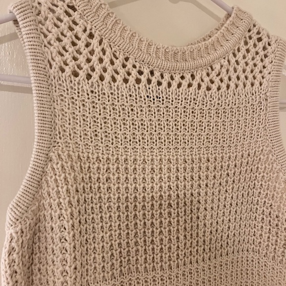 Universal Thread Cream Knit Sleeveless Top - Picture 2 of 3